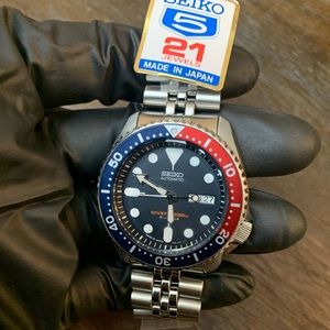 *SOLD*. Seiko Automatic Diver’s - SKX009K2